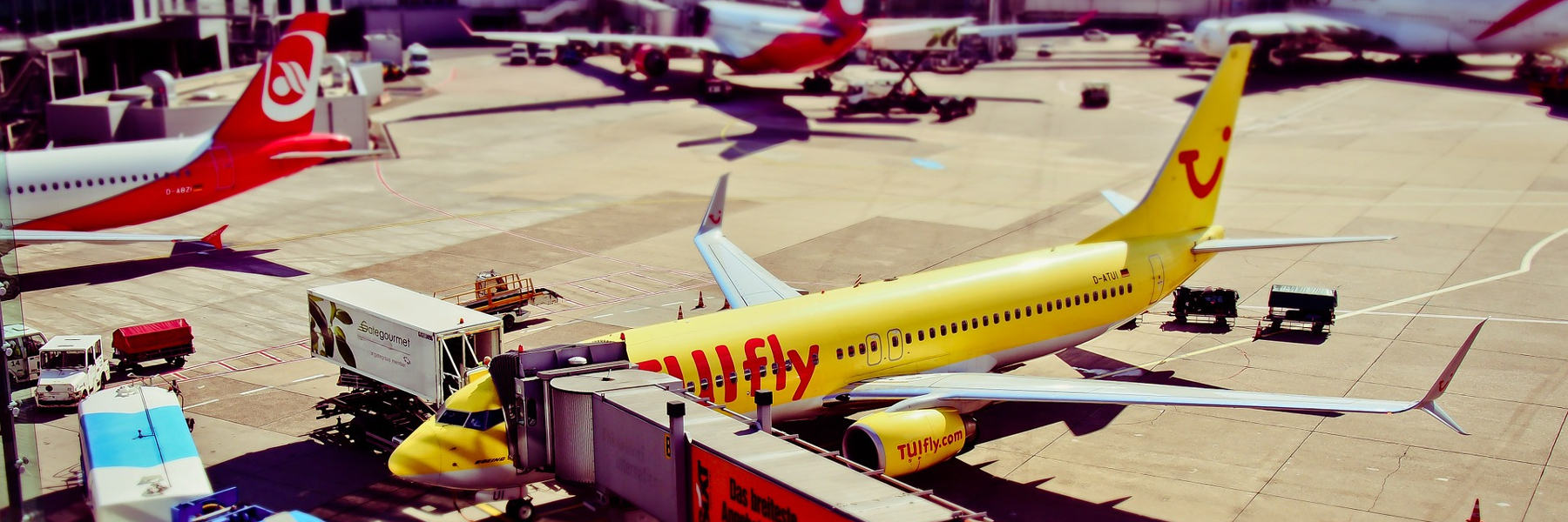 ▷▷▷ Restplätze Flughafen Dresden